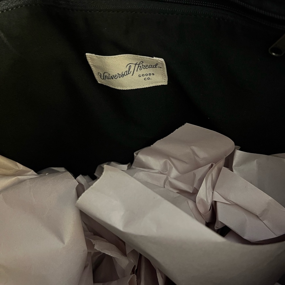 Nwot Universal Thread Geometric Patterned Tote Ba… - image 6